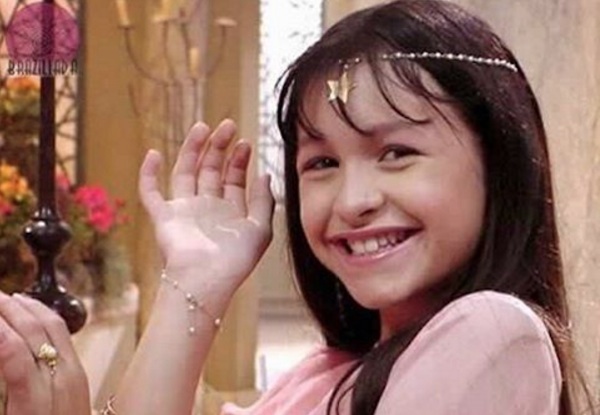 Eterna Khadija de ‘O Clone’, Carla Diaz exibe corpão na internet