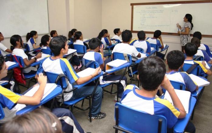 Seduc e Semed iniciam transferências para alunos neste sábado