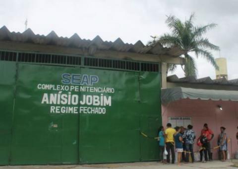 Em um ano, apenas três armas foram apreendidas em seis presídios do Amazonas