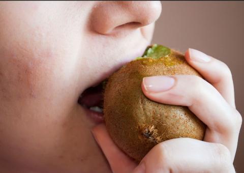 Fruta de sabor exótico pode diminuir colesterol e doenças cardíacas