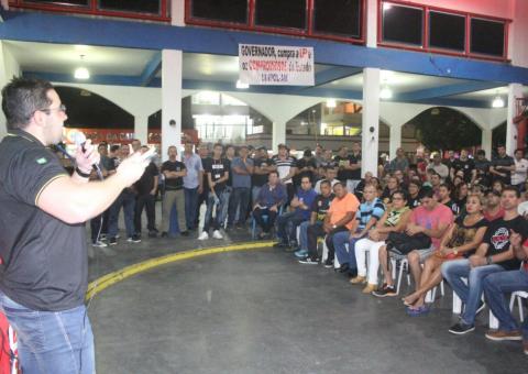 Governo tem 10 dias para negociar com policiais civis antes de votação sobre greve