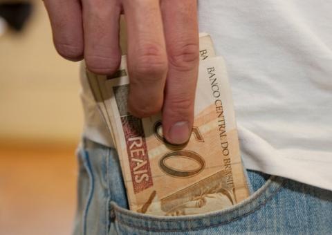 Receita libera dia 9 lote de restituição do Imposto de Renda