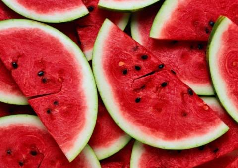 Melancia previne impotência sexual, conheça os benefícios da fruta 