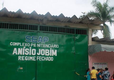 Após massacre Governo suspende temporariamente visitas em presídios  