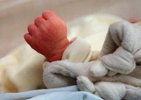 Feto é encontrado em vaso sanitário no Rio 