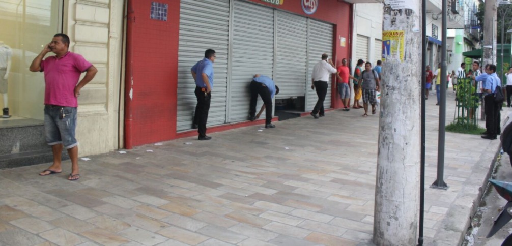 4 homens armados deram início a boato de arrastão no Centro; polícia desmente