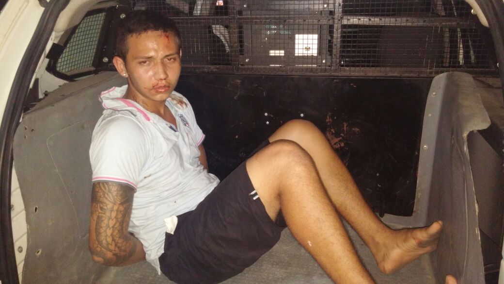 Em Manaus, homem invade pizzaria e faz clientes de reféns durante tentativa de arrastão 