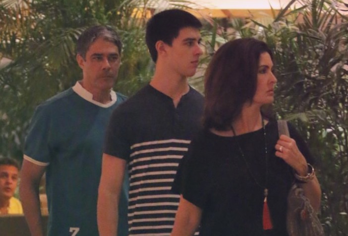 Fátima Bernardes e William Bonner se evitam ao doar sangue para vítima de acidente 