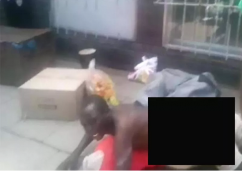 Homem choca clientes ao fazer sexo com manequim de loja