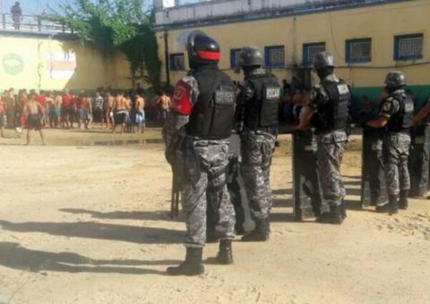Presos arrancaram coração de colegas durante rebelião em Manaus