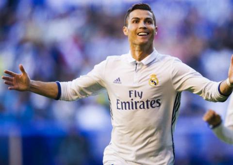  Cristiano Ronaldo é eleito o melhor do mundo pela quarta vez 