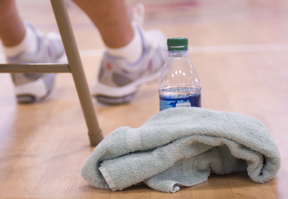 Por que você deveria lavar as toalhas de banho com mais frequência do que imagina