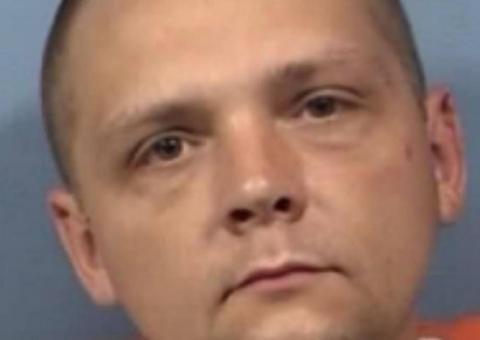 Homem pega 22 anos de prisão por roubar controle remoto nos EUA