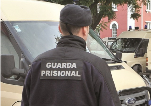 Fiéis confessam abusos de crianças em seita. Bastava pagar uma espécie 'de dízimo'