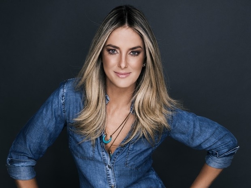 Ticiane Pinheiro acusa ex de traição