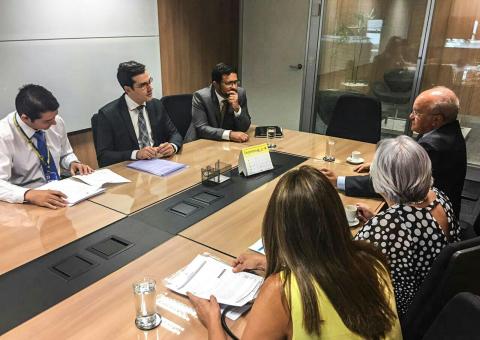 Melo garante repasse de R$ 115 milhões para custear infraestrutura do AM