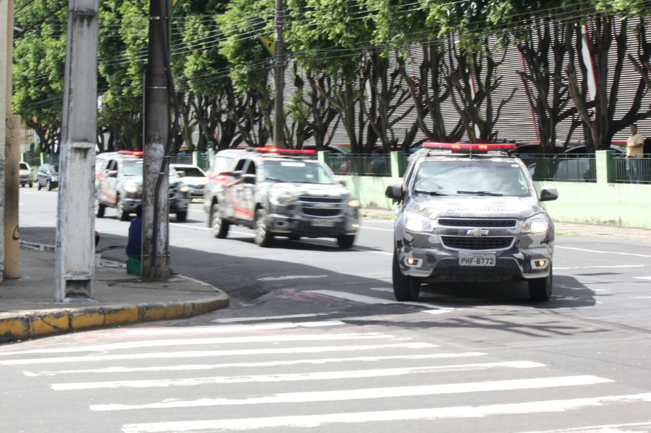 77 presos são recapturados após fuga em massa no AM
