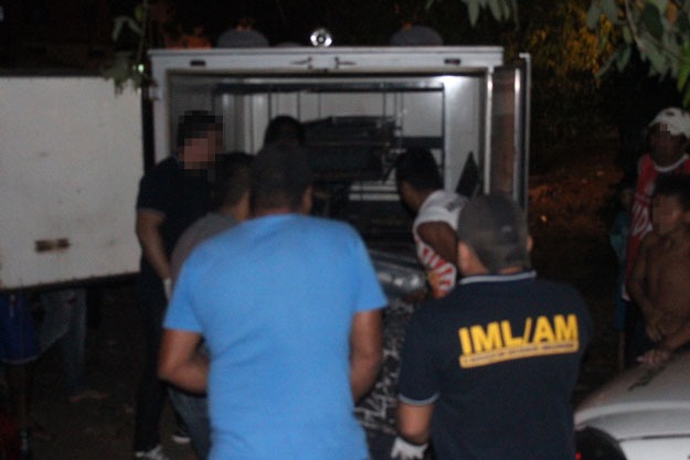 Homem é morto a tiros dentro de casa em Manaus