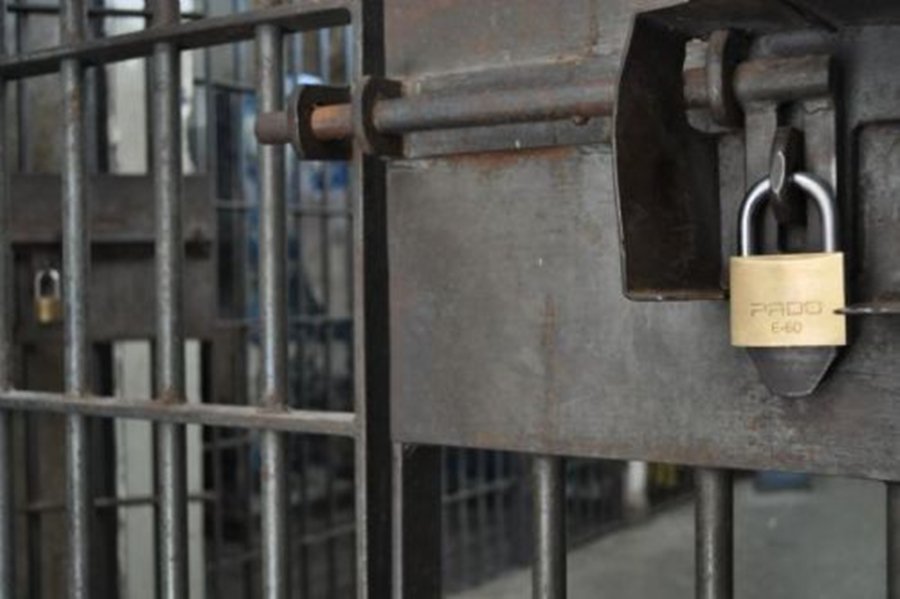 Foragido pede para ser preso e reclama da vida difícil fora da cadeia 