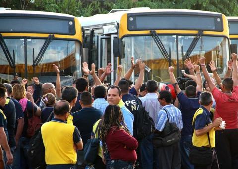 Rodoviários ameaçam entrar em greve na próxima segunda-feira