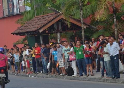 Rodoviários querem parar frota de ônibus na terça-feira