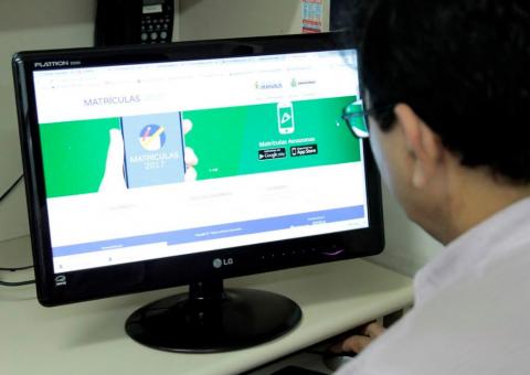 Matrícula de novos alunos na rede pública de ensino começa nesta sexta-feira