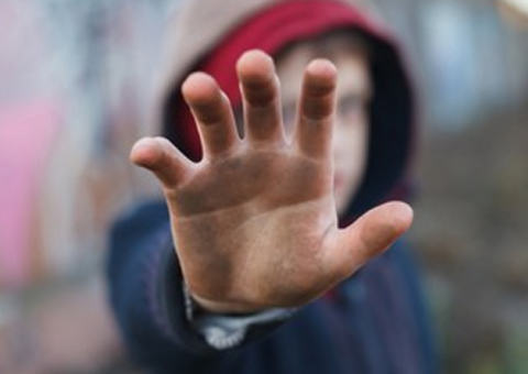 MPF entra com ação para garantir direitos de crianças separadas de pais com hanseníase no AM