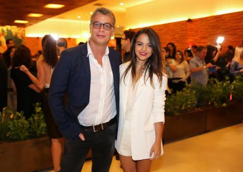 Após negar término com Fábio Assunção, atriz apaga fotos do casal