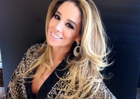  Léo Dias acusa Danielle Winits de estelionato 