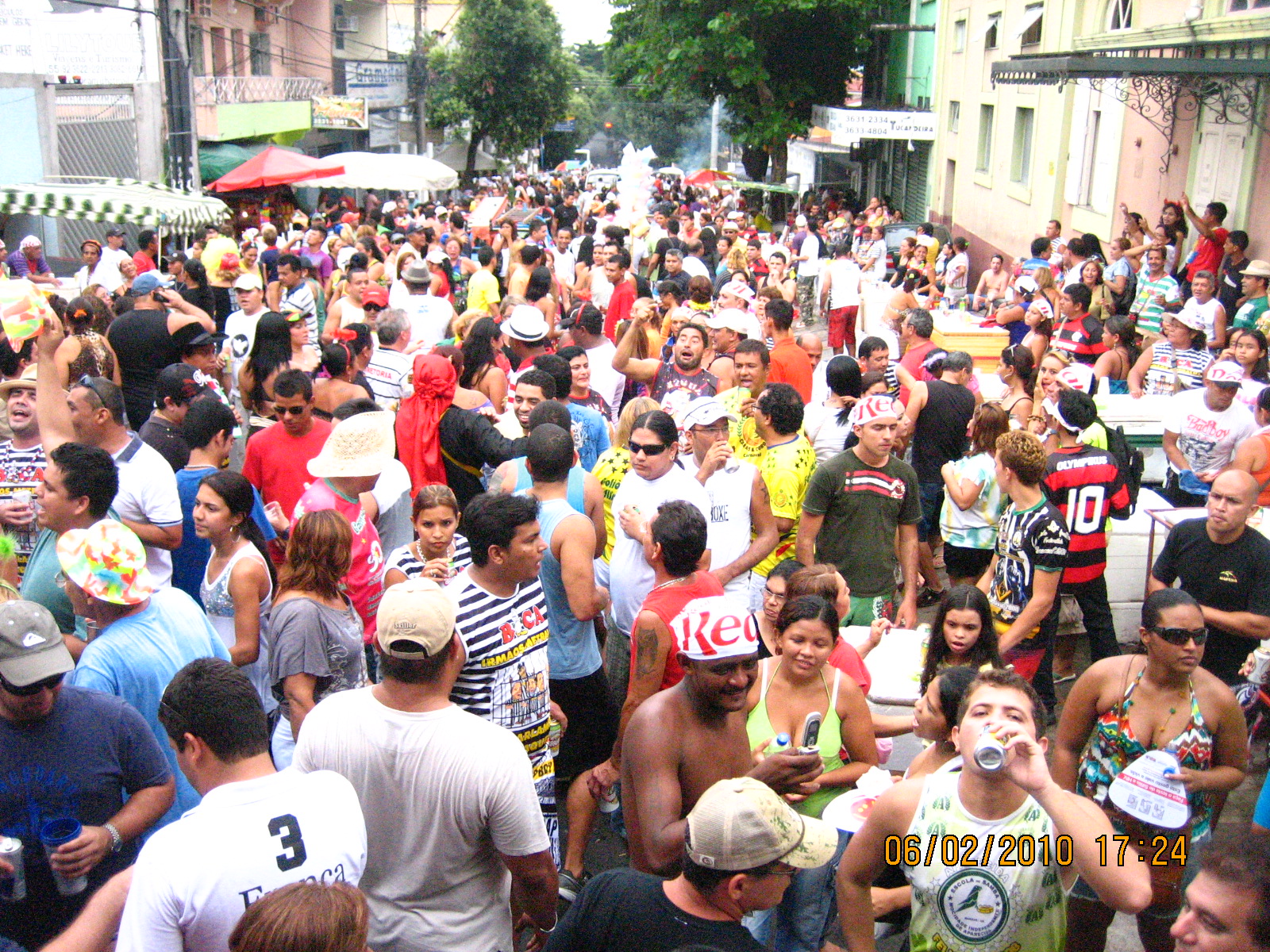 Blocos devem avisar antecipadamente ou não poderão fechar rua