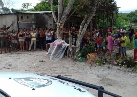  Homem é morto a golpes de faca em Manaus 