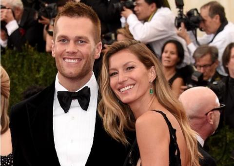 Marido de Gisele Bündchen é flagrado tomando sol peladão
