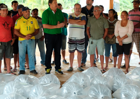 Distribuição de alevinos de tambaqui estimula piscicultura no AM