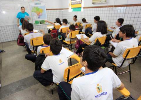 Professores da rede municipal terão reajuste salarial