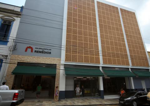 Fiscalização advertiu mais de 30 Lojistas de Galerias por vender produtos nas ruas do Centro de Manaus