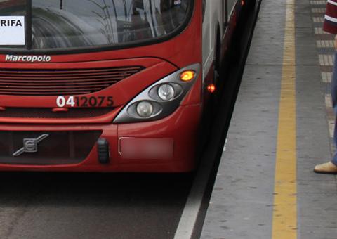 Em Manaus, quarteto invade ônibus e causa terror durante assalto 