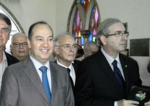 Pastor Everaldo pediu dinheiro a Eduardo Cunha, diz relatório da PF
