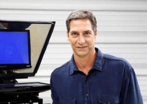 Trabalhando na Globo há 20 anos, apresentador é dispensado da emissora 