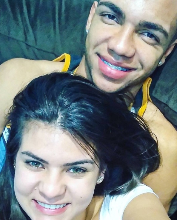 Viúva grávida de jogador da Chape escreve carta emocionante em nome do filho