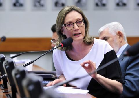 Ex-ministra de Dilma critica governo pelo caos no sistema prisional