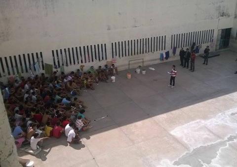 Governo monta 'operação de guerra' para identificar 10 mortos durante rebelião