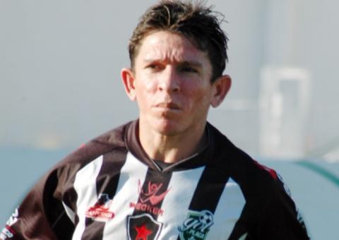 Ídolo do futebol nordestino, ex-jogador Miltinho é assasinado na porta de casa 