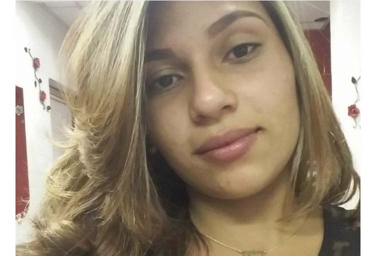 Adolescente de 17 anos é brutalmente assassinada a pedradas 