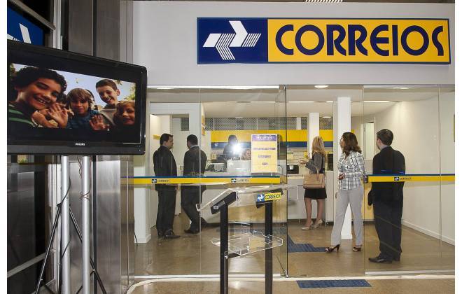 Correios estão prestes a virar operadora de celular 