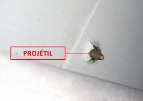 Avião da Latam é atingido por tiro de fuzil