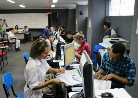 Entrega de documentos do Bolsa Universidade encerra nesta sexta-feira 