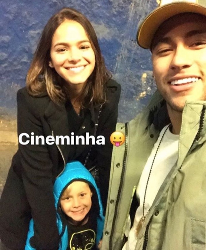    Neymar publica foto ao lado de Bruna Marquezine e empolga fãs