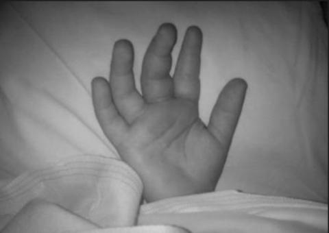 Criança de 2 anos é internada após ser intoxicada por drogas em Manaus