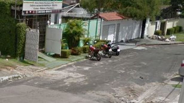 Dupla assalta clínica que realiza exames para o Detran em Manaus