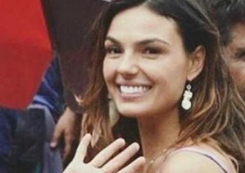 Ísis Valverde mostra cidade de Manaus em rede social: 'apaixonada'